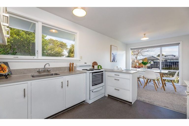 Photo of property in 6 Royalist Avenue, North New Brighton, Christchurch, 8083