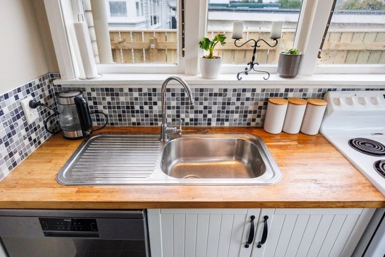 Photo of property in 30 Monmouth Street, Feilding, 4702