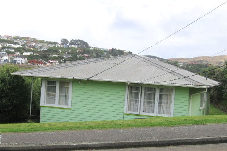 Photo of property in 29 Lynda Avenue, Paparangi, Wellington, 6037
