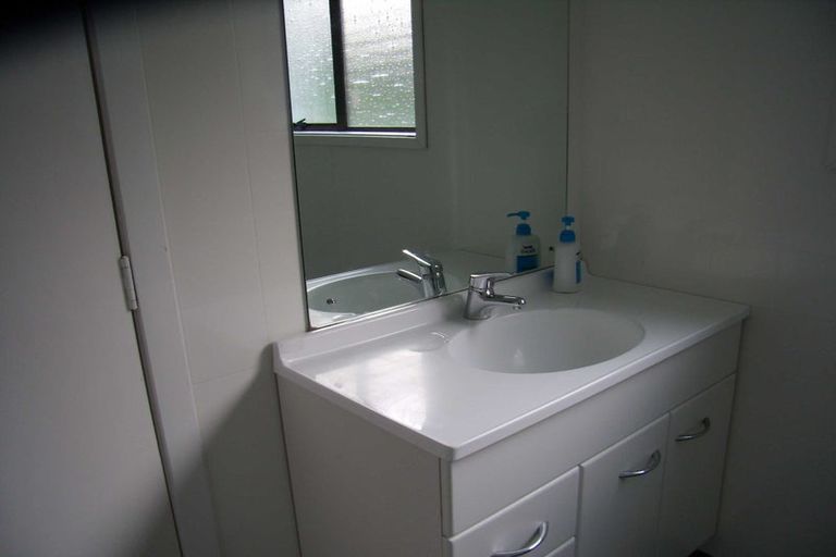 Photo of property in 17 Tatyana Place, Massey, Auckland, 0614