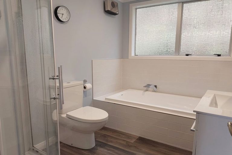 Photo of property in 24a Govind Grove, Ngaio, Wellington, 6035