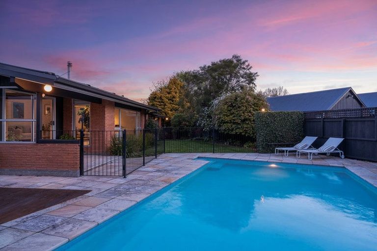 Photo of property in 6 Rutherglen Avenue, Ilam, Christchurch, 8041