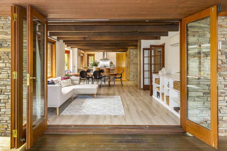 Photo of property in 16 Benzie Avenue, Wallaceville, Upper Hutt, 5018