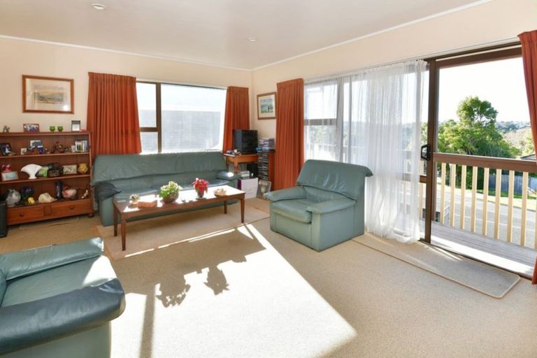 Photo of property in 17 Polkinghorne Drive, Manly, Whangaparaoa, 0930