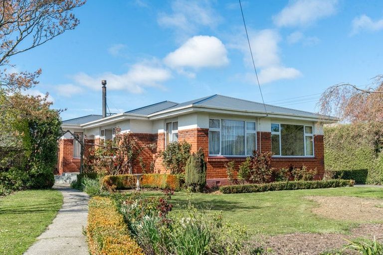 Photo of property in 17 Constitution Avenue, Milton, 9220