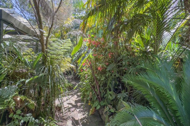 Photo of property in 304 Thames Coast Sh25 Road, Thornton Bay, Thames, 3575