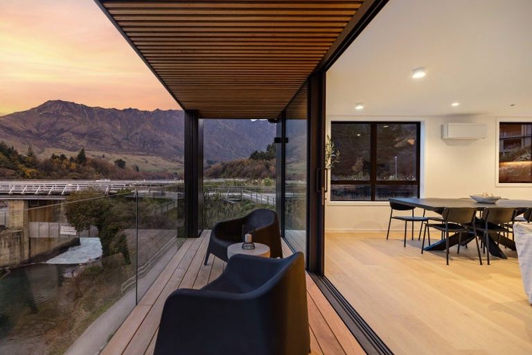 Photo of property in 11b William Rees Place, Kawarau Falls, Queenstown, 9300