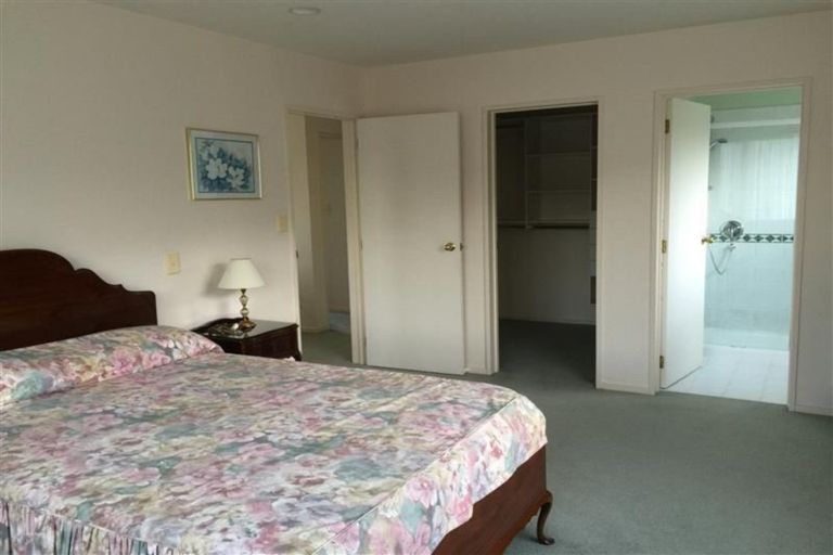 Photo of property in 32 Landing Drive, Albany, Auckland, 0632