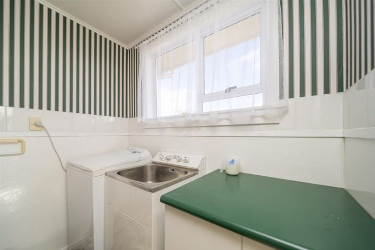 Photo of property in 187 Waihi Road, Hawera, 4610