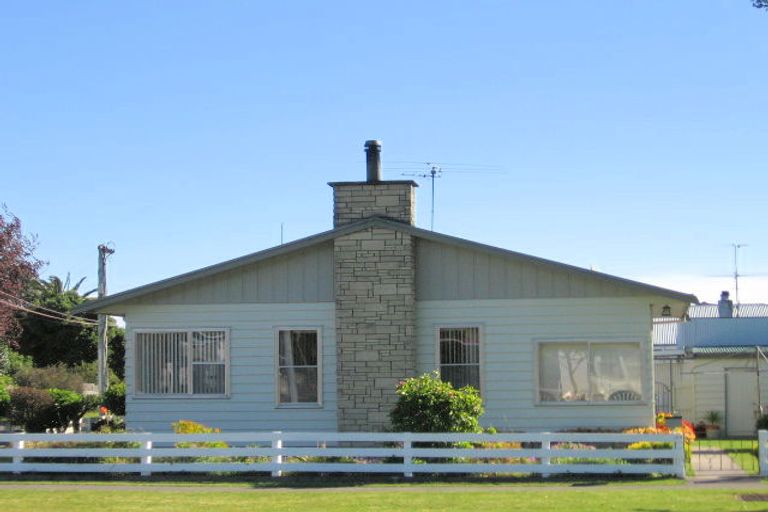 Photo of property in 84 Ormond Road, Whataupoko, Gisborne, 4010