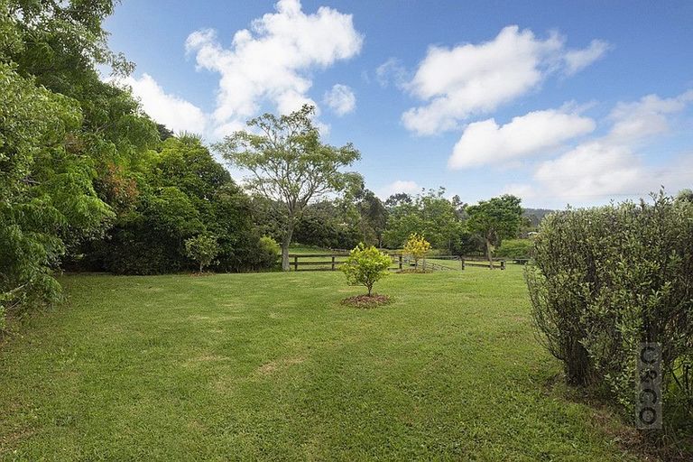 Photo of property in 17 Deacon Road, Riverhead, Kumeu, 0892