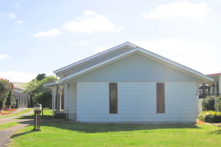 Photo of property in 63a Simpson Road, Papamoa Beach, Papamoa, 3118