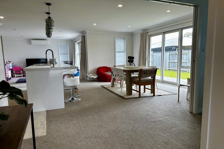 Photo of property in 89 Johnstone Drive, Fitzherbert, Palmerston North, 4410