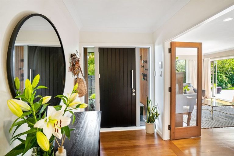 Photo of property in 16 Braco Place, Burnside, Christchurch, 8041