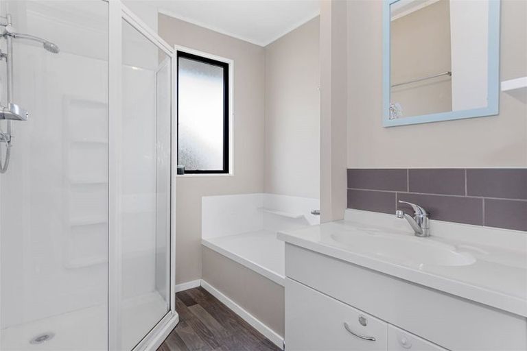 Photo of property in 17a Roys Road, Parkvale, Tauranga, 3112