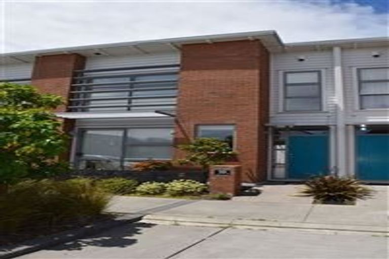 Photo of property in 10 Kittyhawk Lane, Hobsonville, Auckland, 0616