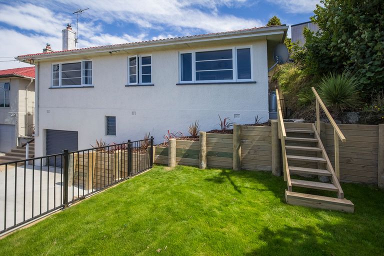 Photo of property in 72 Oakwood Avenue, Maryhill, Dunedin, 9011