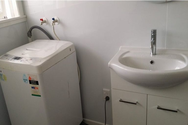 Photo of property in 13/6-8 Keys Street, Elderslea, Upper Hutt, 5018