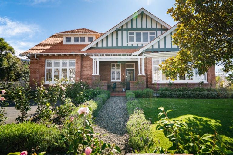 Photo of property in 15 Ings Avenue, Saint Clair, Dunedin, 9012