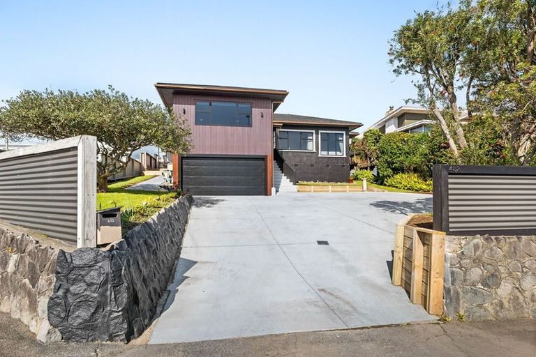 Photo of property in 482 Devon Street East, Strandon, New Plymouth, 4312