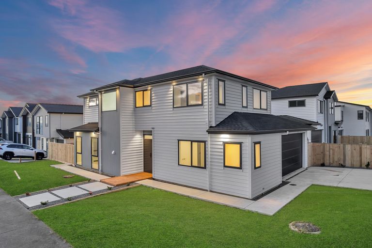 Photo of property in 14 Gertrude Cole Road, Clarks Beach, 2122