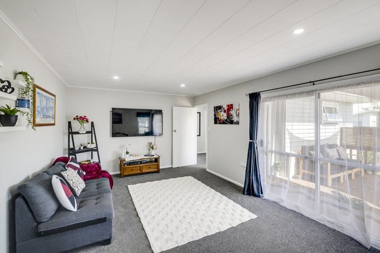 Photo of property in 69 Clarence Cox Crescent, Pirimai, Napier, 4112