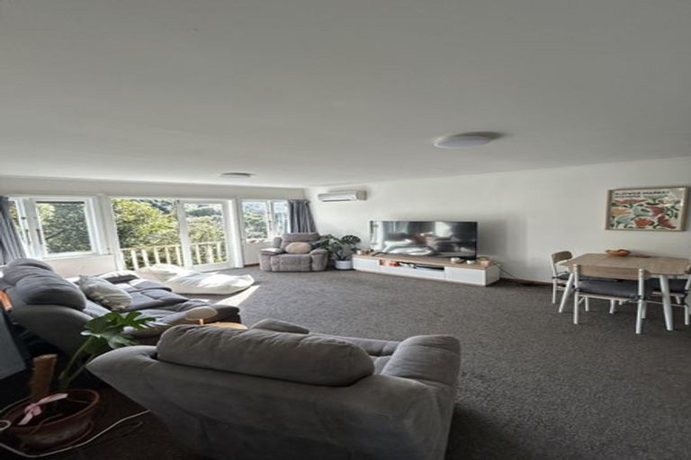 Photo of property in 14 Trelissick Crescent, Ngaio, Wellington, 6035