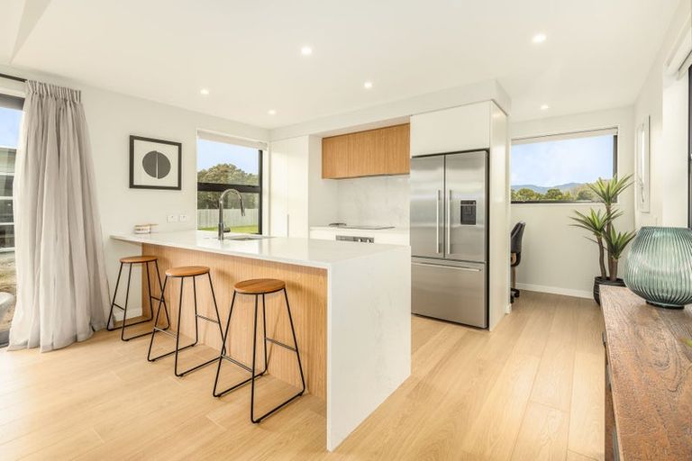 Photo of property in 35 Titoki Road, Waikanae Beach, 5036