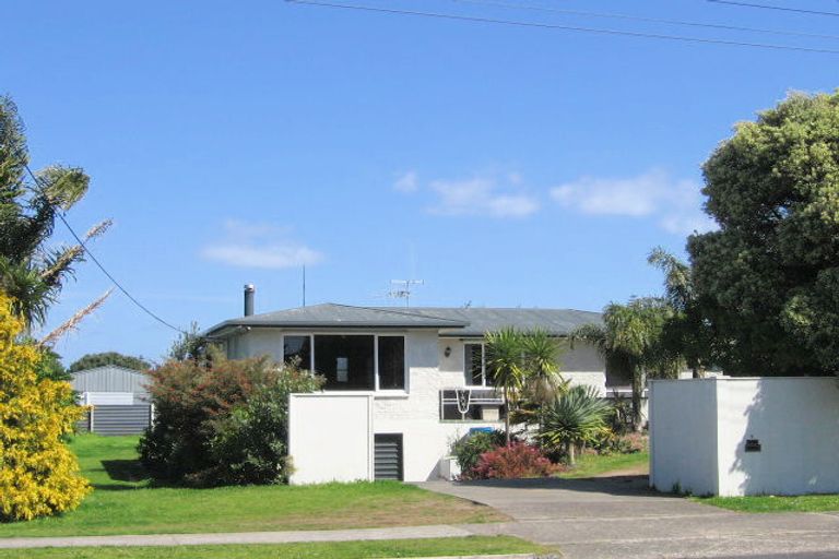 Photo of property in 4 Maranui Street, Mount Maunganui, 3116