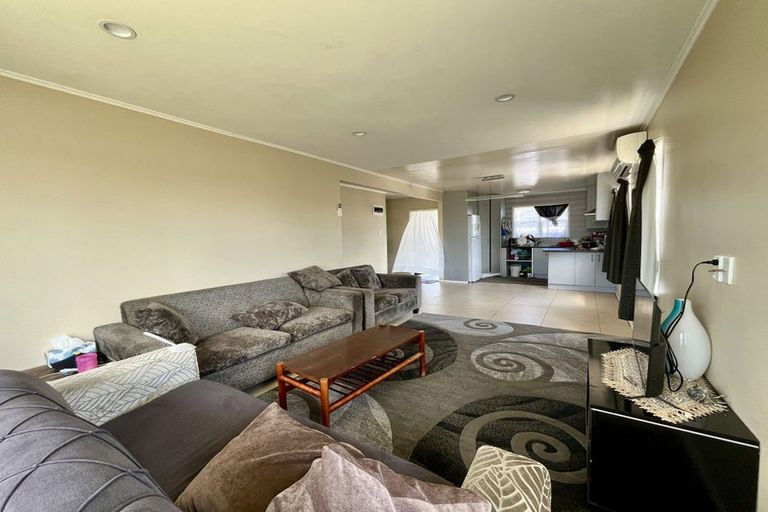 Photo of property in 35 Addington Avenue, Manurewa, Auckland, 2102