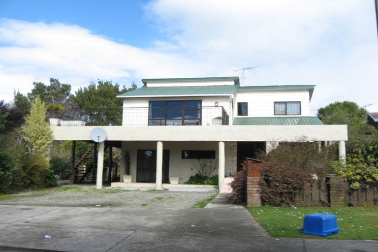Photo of property in 16 Sunbelt Crescent, Takaka, 7110