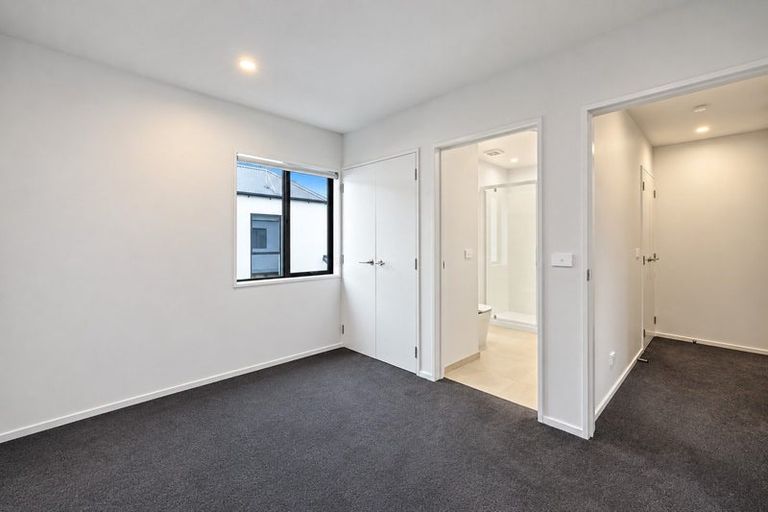 Photo of property in 10/43 New Brighton Road, Shirley, Christchurch, 8061