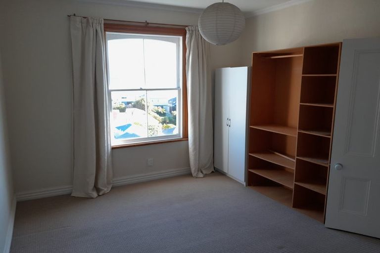 Photo of property in 5 Vogel Street, Mount Victoria, Wellington, 6011
