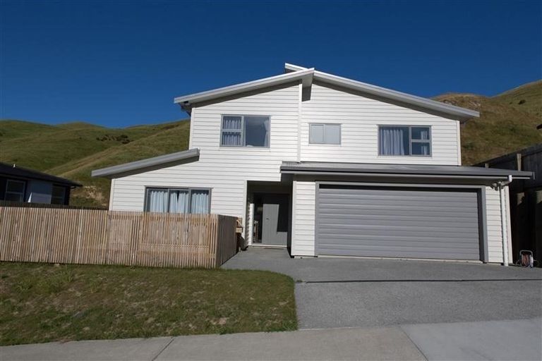 Photo of property in 5 Prestwich Rise, Churton Park, Wellington, 6037