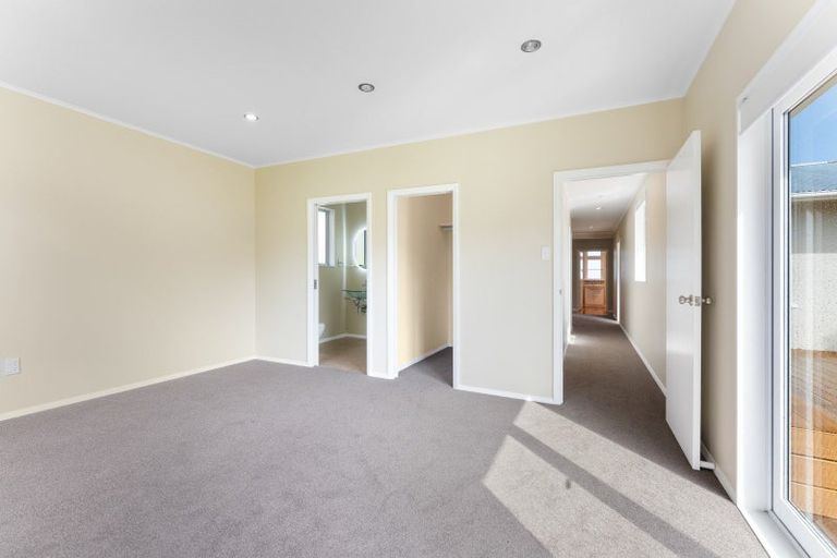 Photo of property in 30 Tararua Street, Pahiatua, 4910