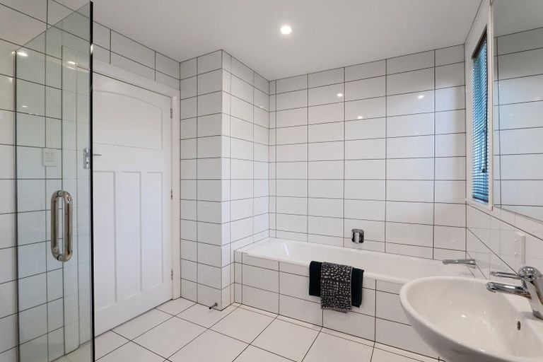 Photo of property in 12 Watford Street, Strowan, Christchurch, 8052