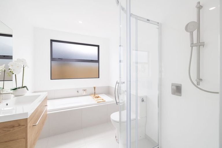 Photo of property in 10 Dalness Crescent, Halswell, Christchurch, 8025