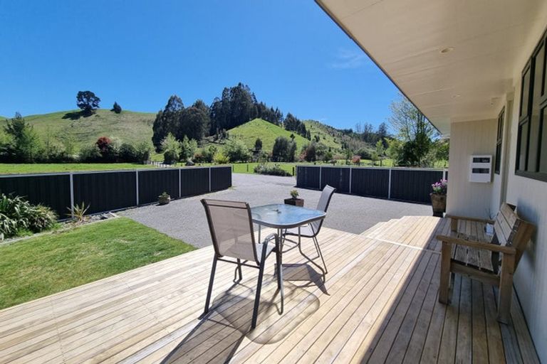 Photo of property in 299 Whangamata Road, Kinloch, Taupo, 3377
