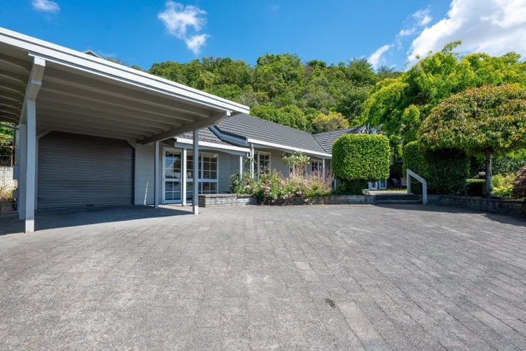 Photo of property in 7 Krissell Place, Acacia Bay, Taupo, 3330