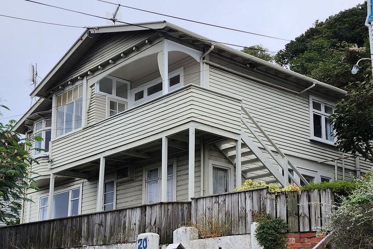 Photo of property in 20 Queens Drive, Kilbirnie, Wellington, 6022