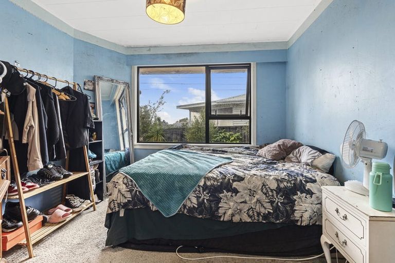 Photo of property in 9 Saxton Road, Upper Vogeltown, New Plymouth, 4310