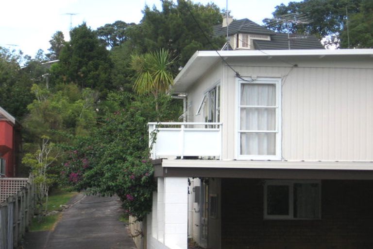 Photo of property in 1/110 Saddleback Rise, Murrays Bay, Auckland, 0630