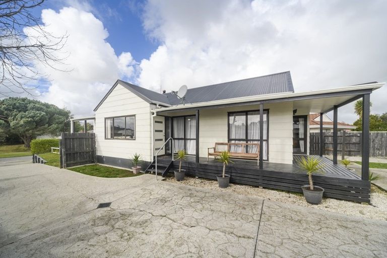 Photo of property in 9 Cargill Grove, Kelvin Grove, Palmerston North, 4414