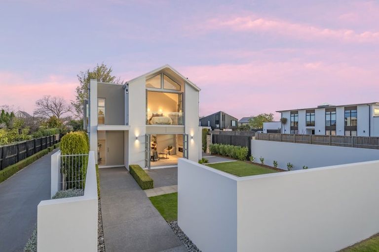 Photo of property in 72 Wai-iti Terrace, Bryndwr, Christchurch, 8052