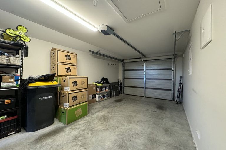 Photo of property in 6 Vahsel Bay Place, Wigram, Christchurch, 8025