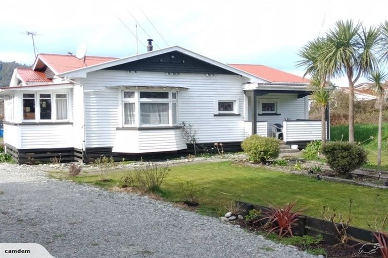 Photo of property in 738 Seven Mile Road, Runanga, 7803