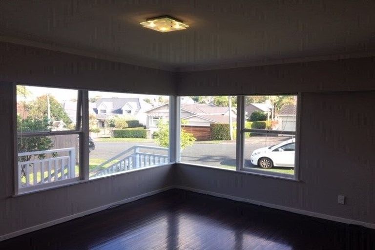 Photo of property in 1/10 Hororata Road, Hauraki, Auckland, 0622