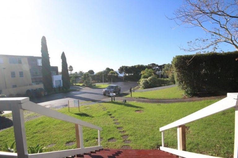 Photo of property in 9 Sunlight Promenade, Snells Beach, 0920