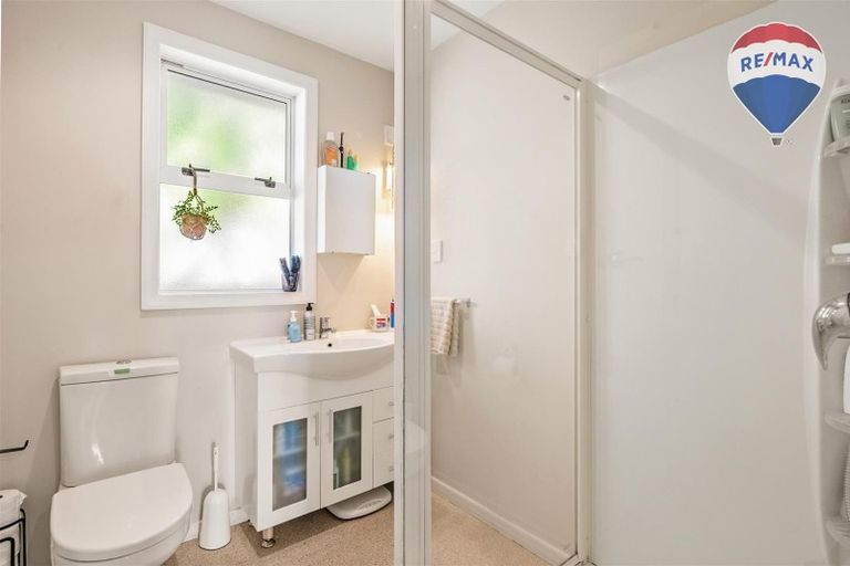 Photo of property in 41 Ranui Terrace, Tawa, Wellington, 5028