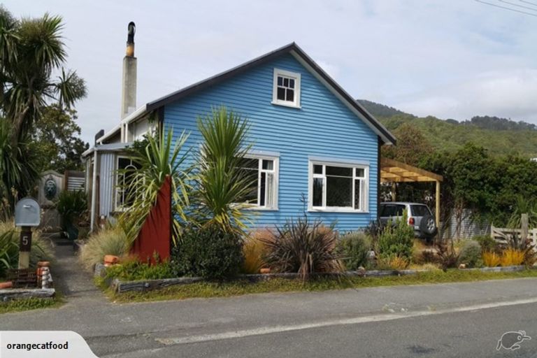 Photo of property in 5 River Road, Hector, 7822